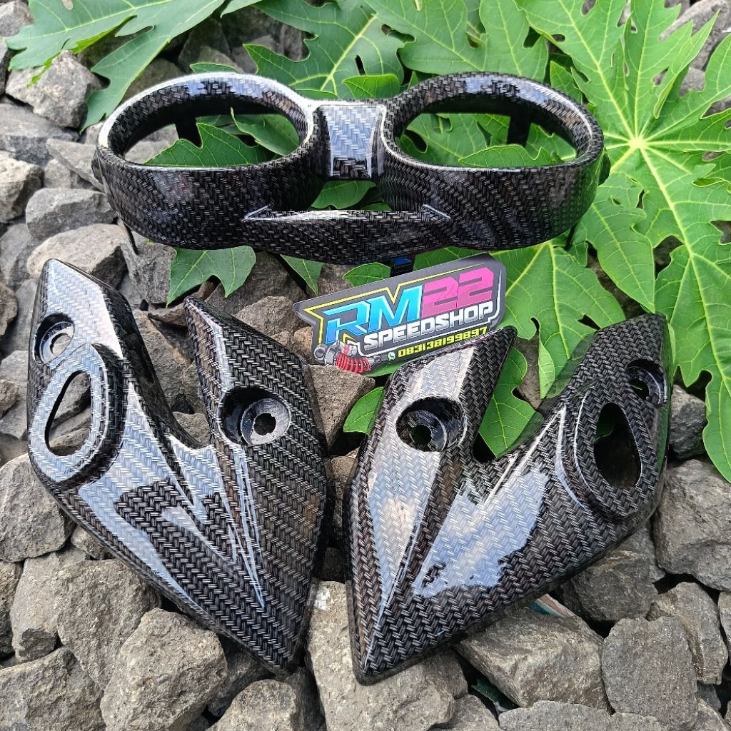 Kupingan Vixion+ cover spidometer Vixion old / lama carbon hitam