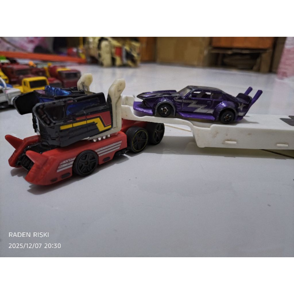 hotwheels truck raijin hauler