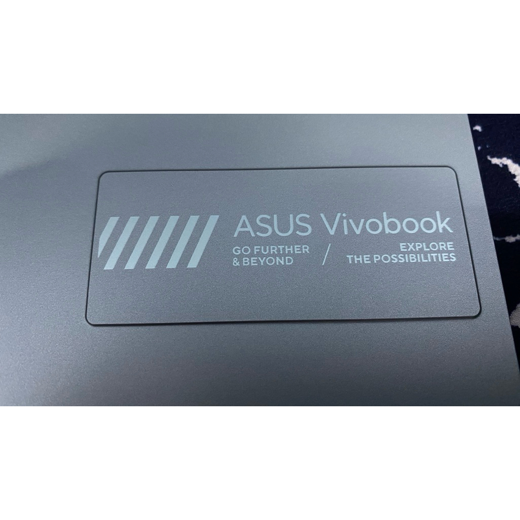 ASUS Vivobook Go 14 E1404FA Ryzen 5-7520U