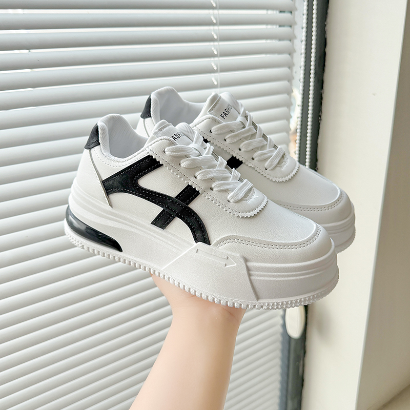 Sepatu Sneakers Import Kekinian Berkualitas tinggi Sepatu Olahraga Kasual Sepatu Sport Wanita Kets O