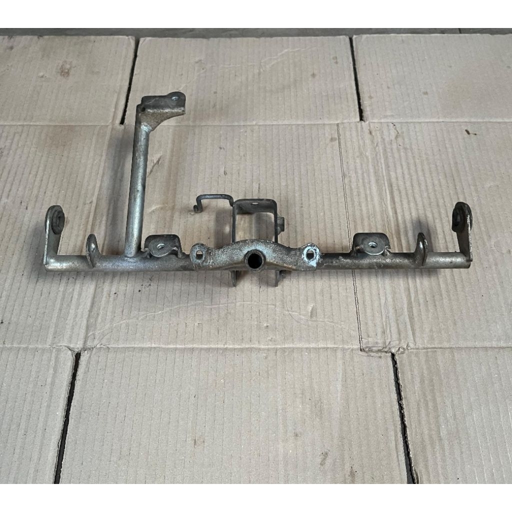 DUDUKAN SAYAP SUPRA 125 HELM IN ORIGINAL COPOTAN BREKET SAYAP SUPRA 125 HELM IN ORIGINAL COPOTAN