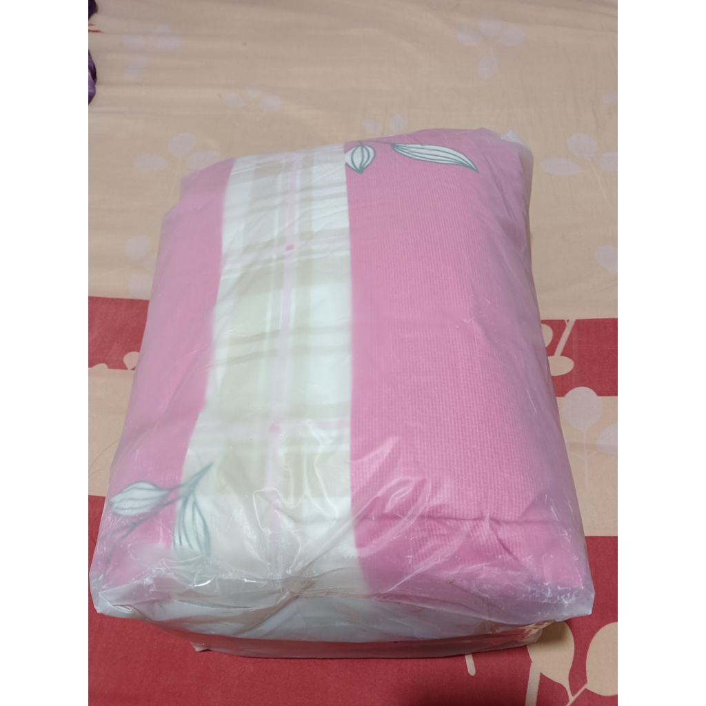 Preloved Bedcover Tanpa Sprei King Bed 180 x 200
