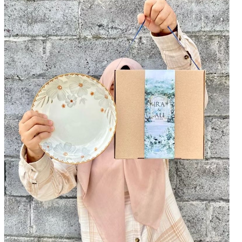 souvenir piring keramik