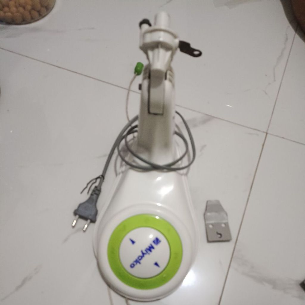 body kipas angin Miyako dinding + breket plat besi bagus bekas pakai