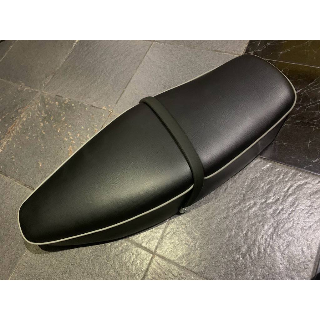 Jok Panjang Vespa Super Sprint