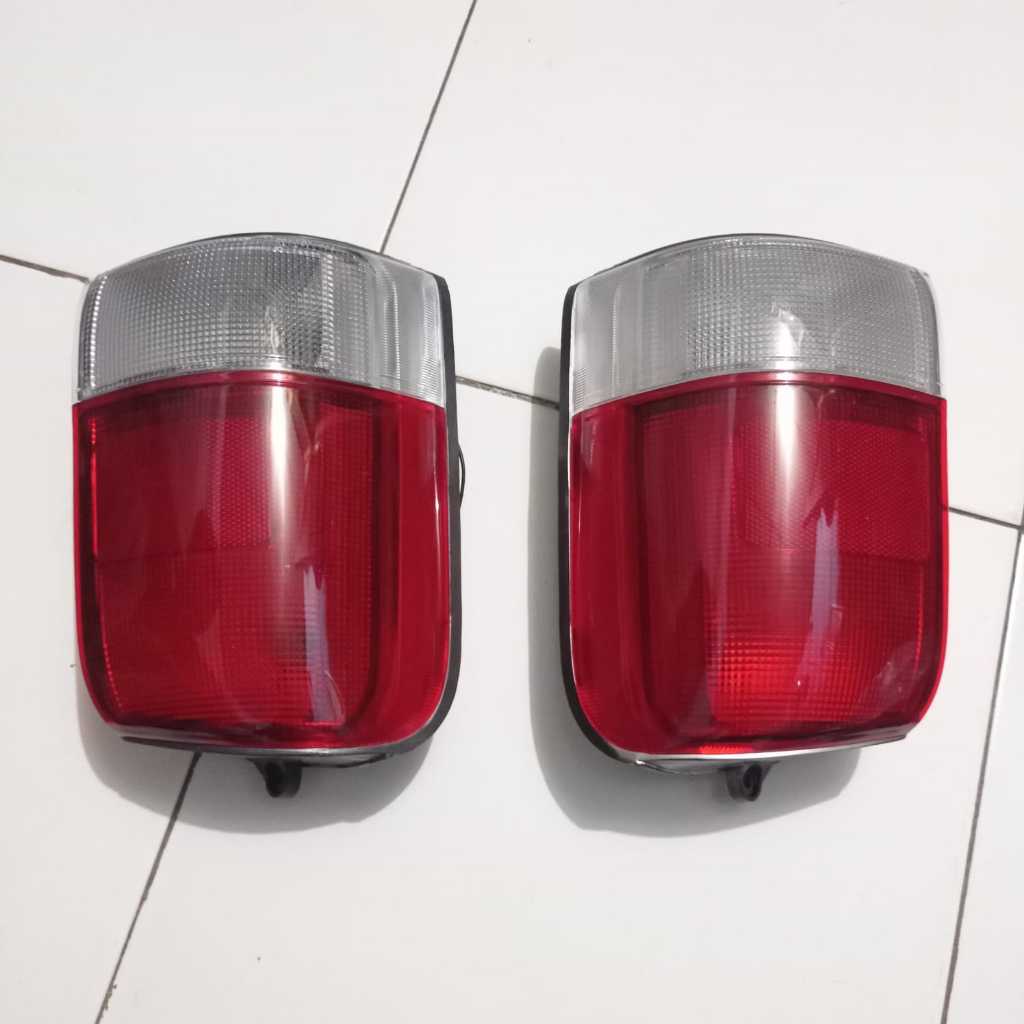 Lampu Stop / Stop Lamp Belakang Daihatsu Espass NEW + SOCKET BOHLAM