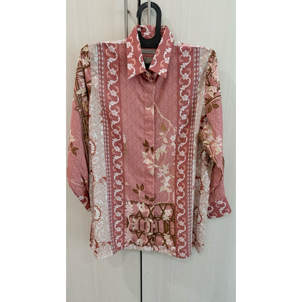 Preloved Vivi Zubedi Lyvienne Top