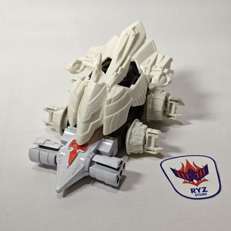 Crush Gear Gaiki Putih