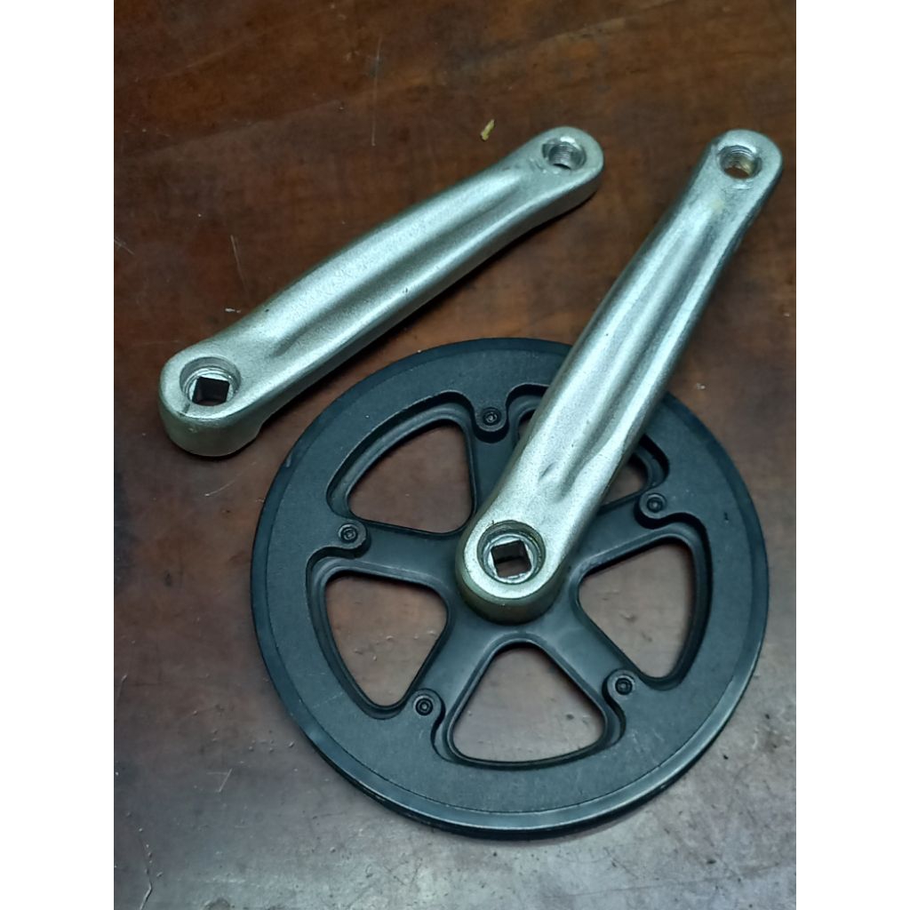 Crank BB kotak 40T