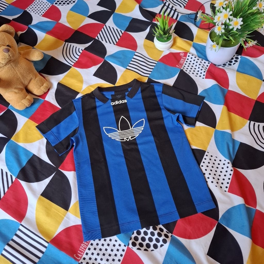 Adidas trefoil jersey si kecil salur hitam biru