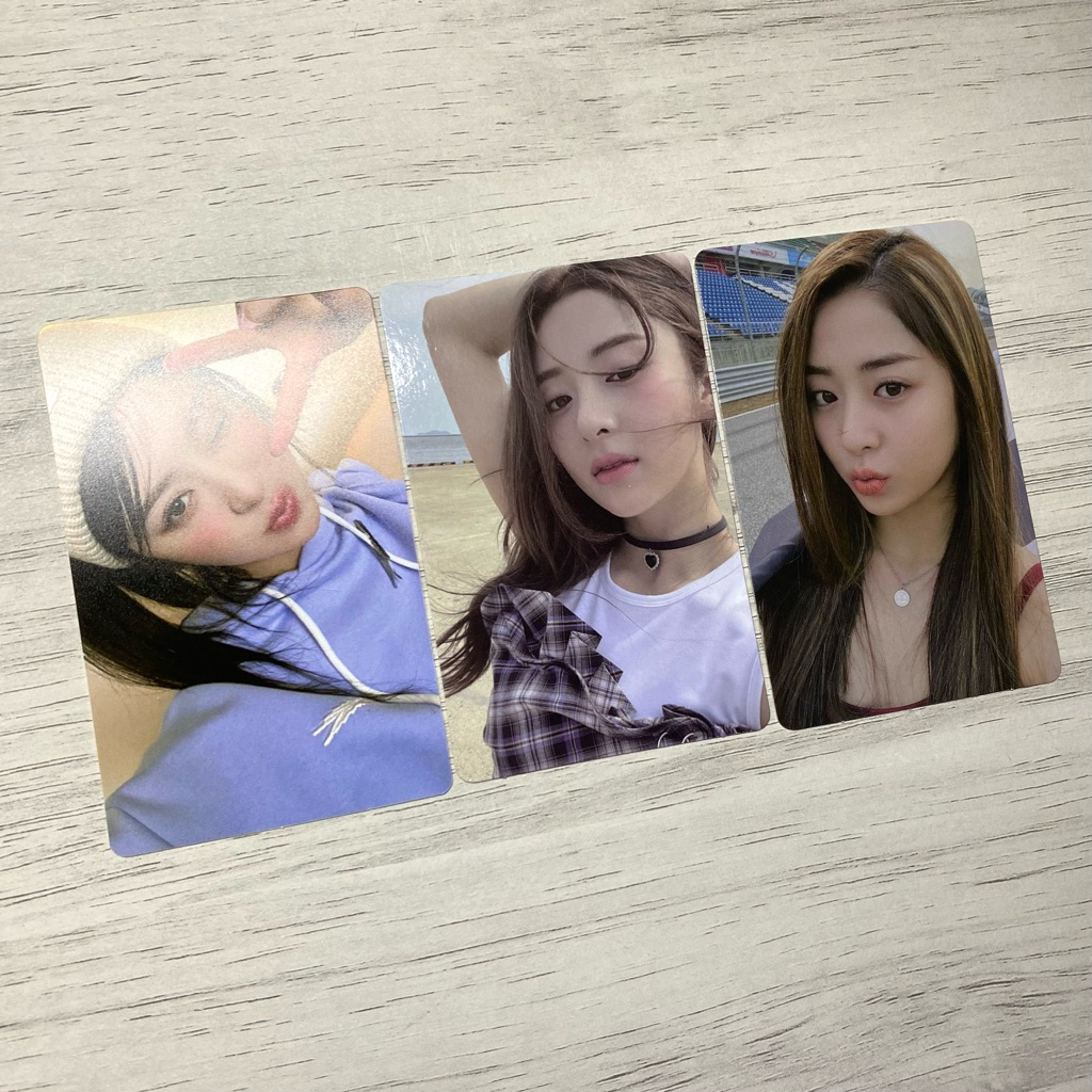 [baca deskripsi] official photocard le sserafim yunjin