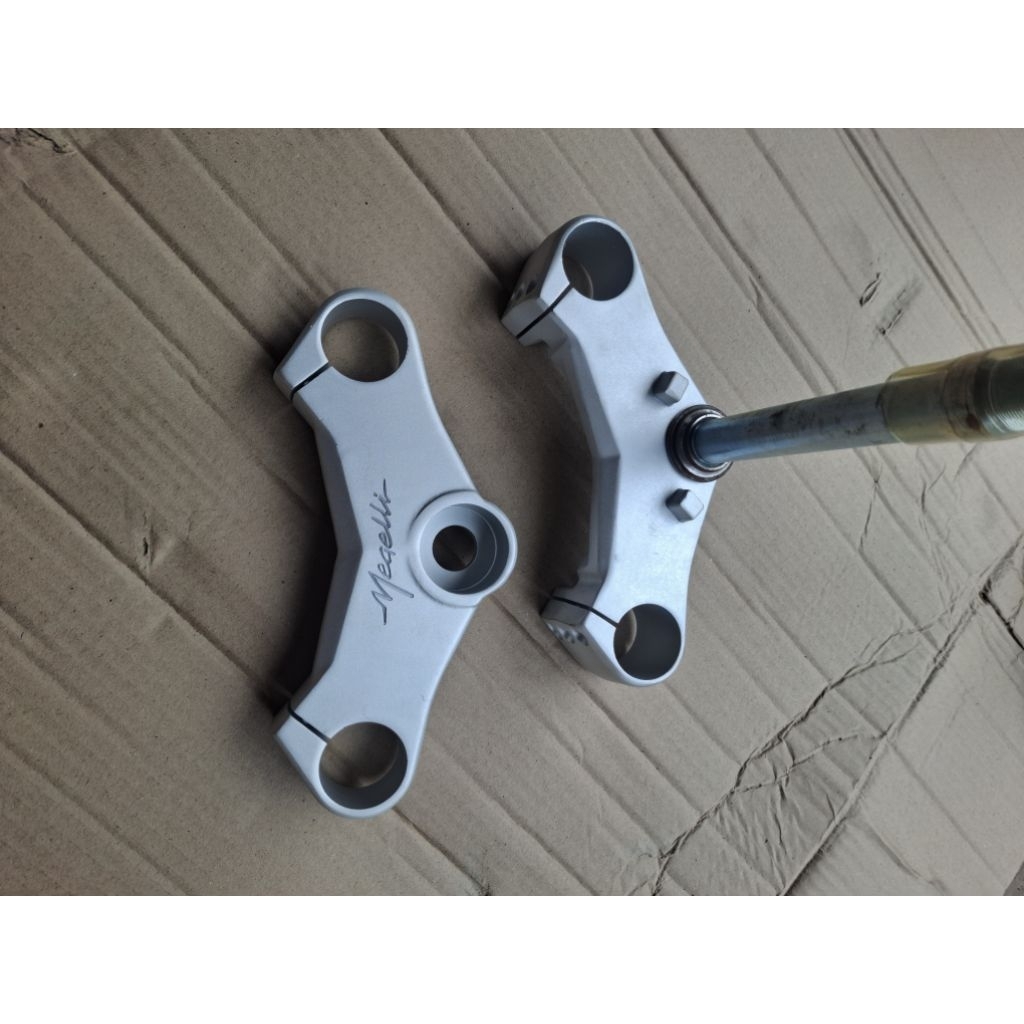 SEGITIGA MEGELLI T MEGELLI ORIGINAL BARU