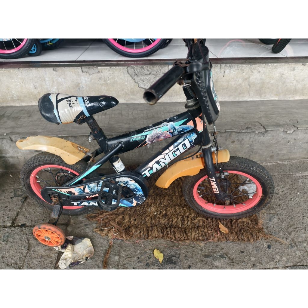 BEKAS SEPEDA BMX 12 TANGO