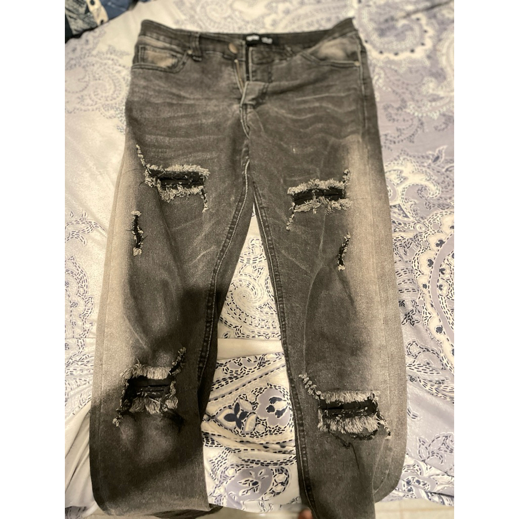 celana denim uprise ripped