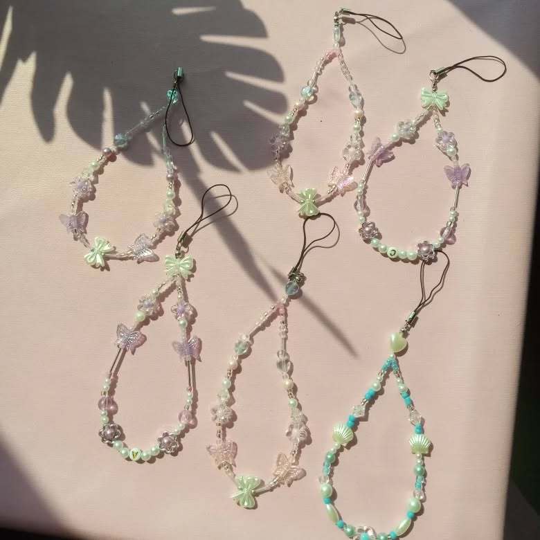 Gantungan Hp Aesthetic Mutiara Elegan - PoppyPink