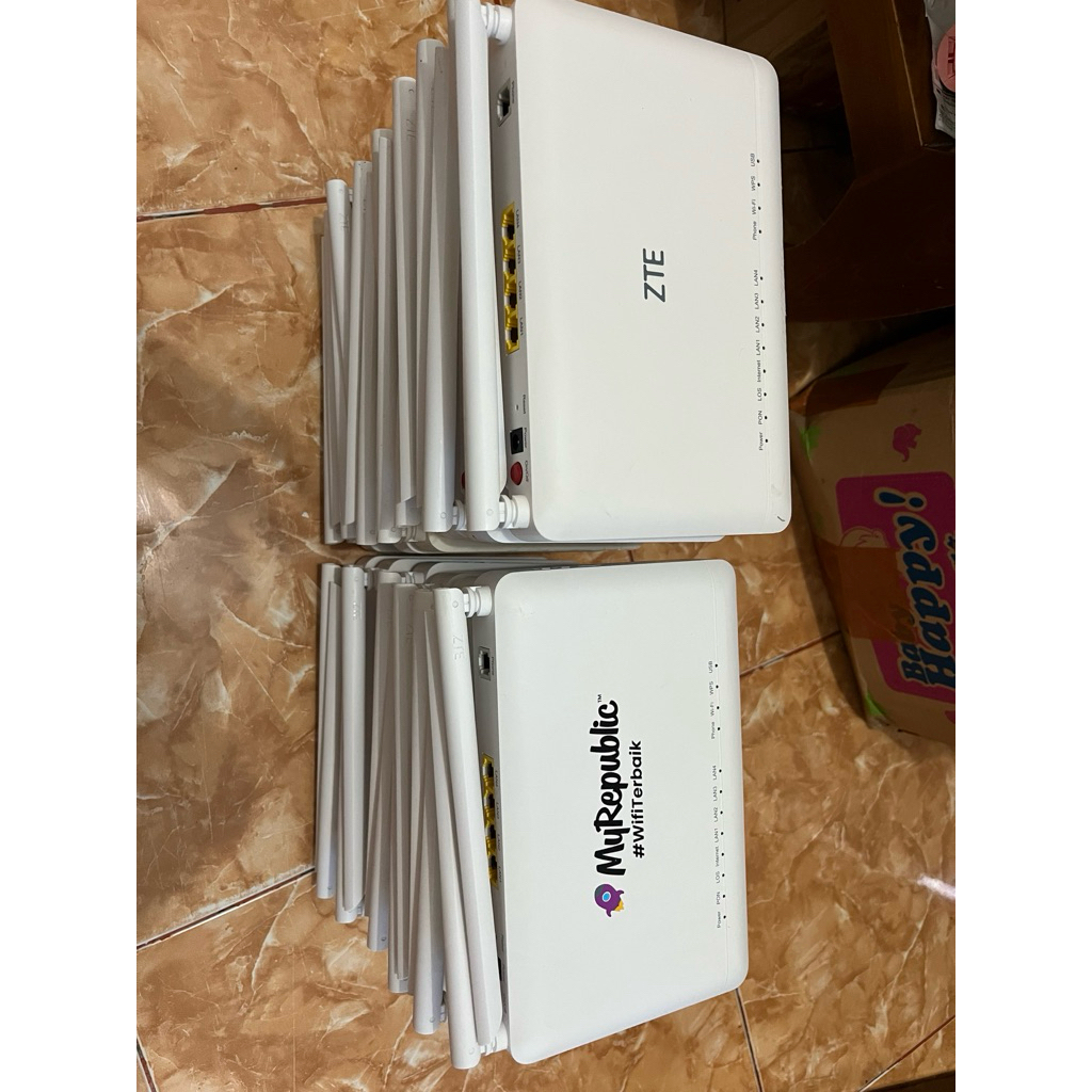 ZTE F670l port hijau dan biru