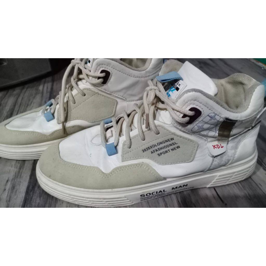 sepatu second size 42