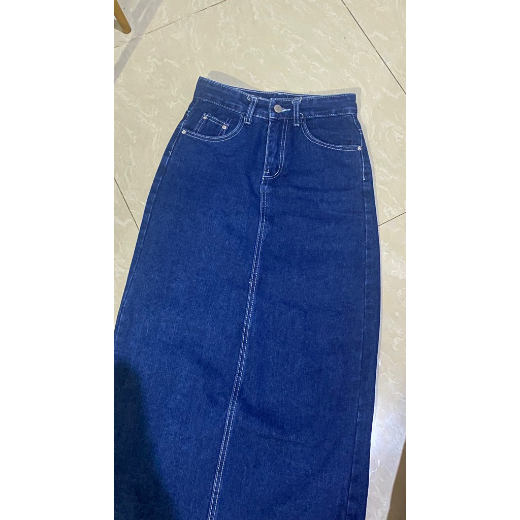 preloved rok denim lulu jeans size S