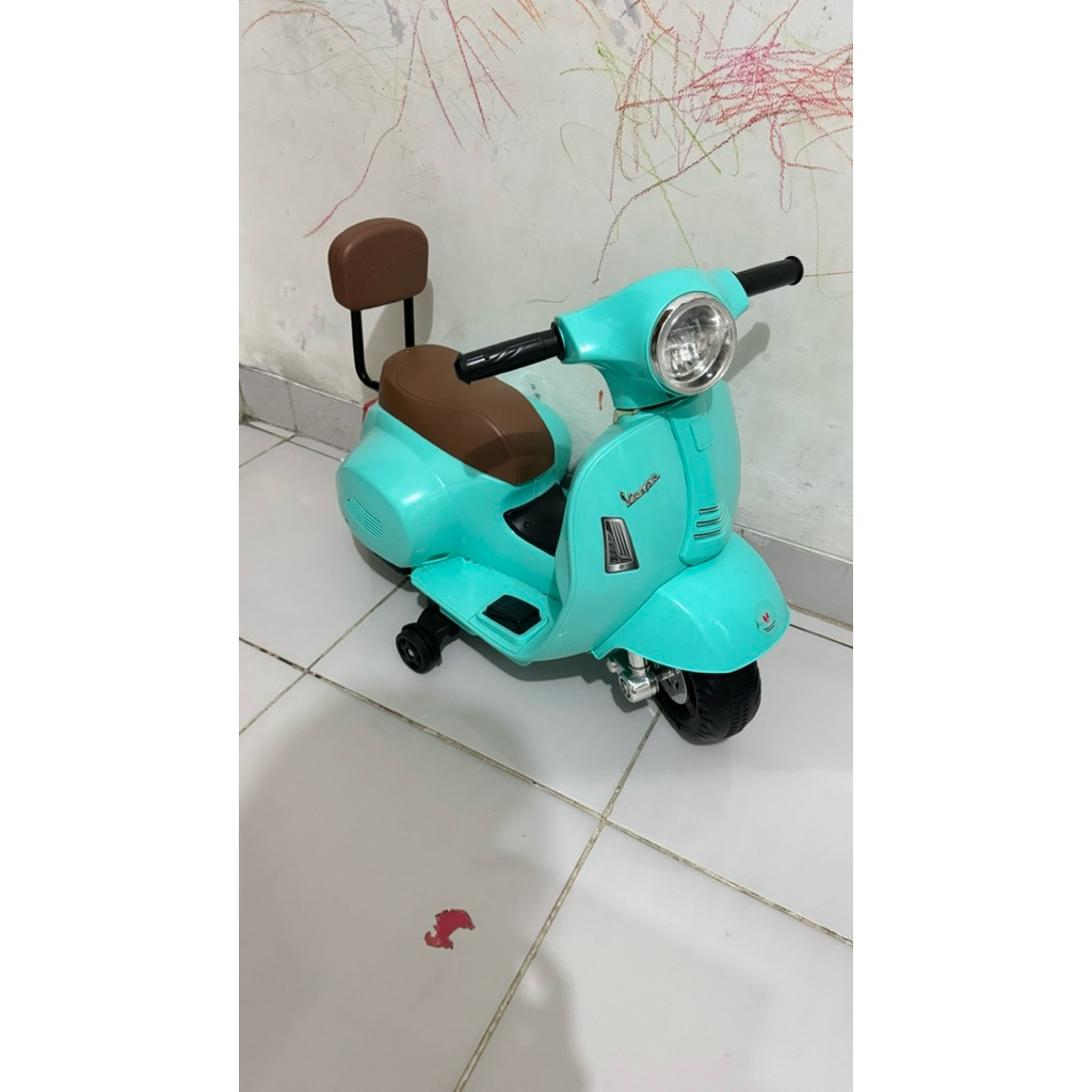 Vespa mainan anak PMB Toys