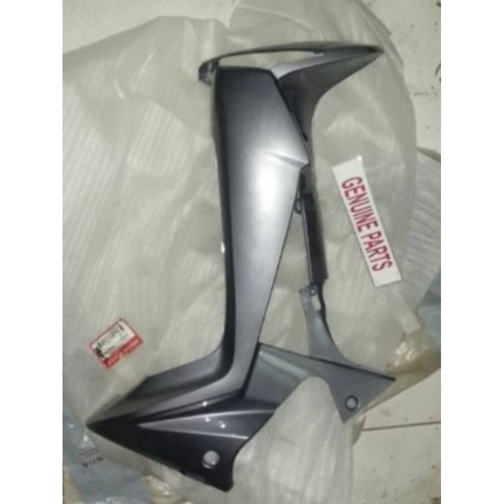 64450 KVL N00VSM SAYAP DALAM SUPRA X125 BATMAN NEW SILVER KIRI ORIGINAL AHM