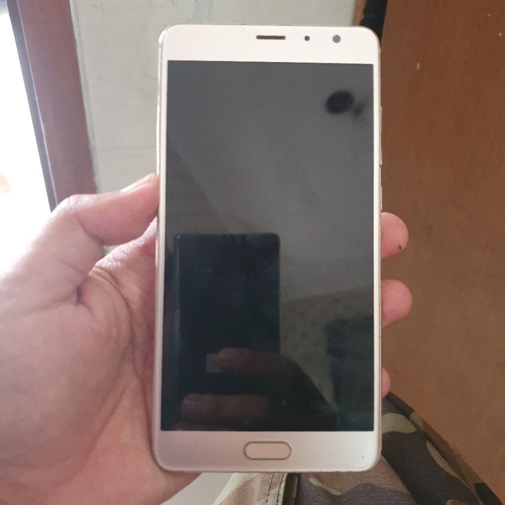 Xiaomi Redmi Pro dual camera Mulus (minus)