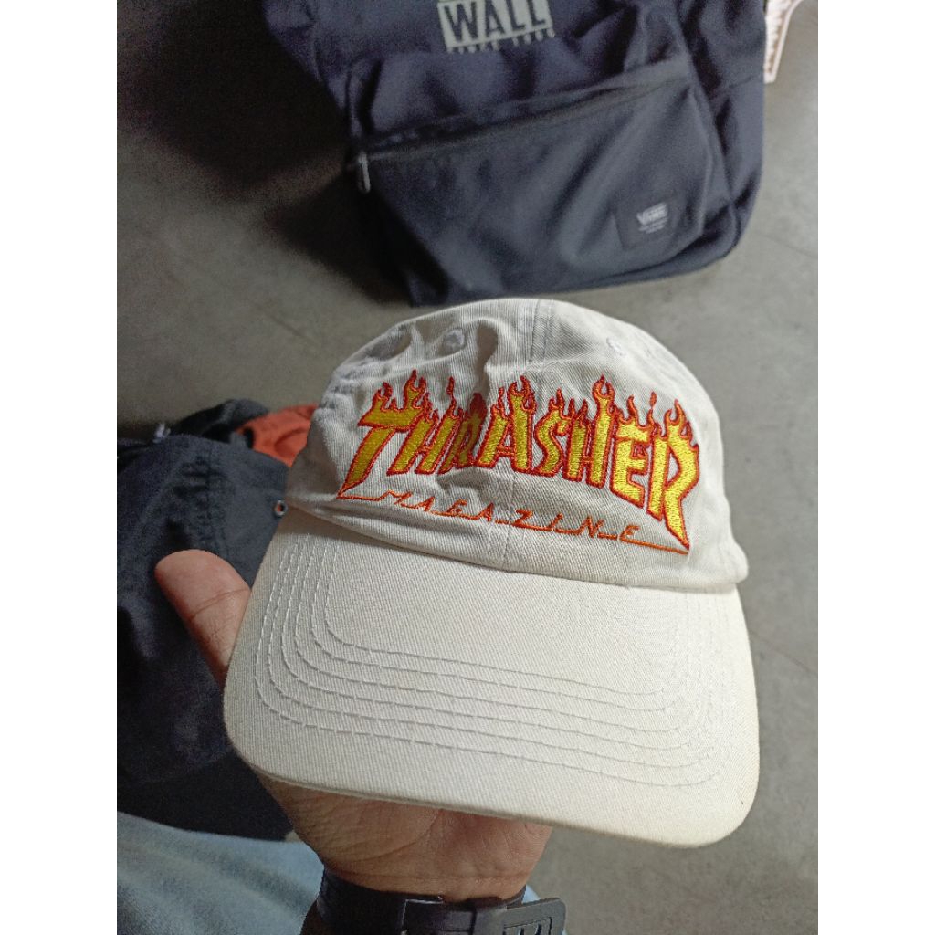 Topi Thrasher Simple Cap Cream Bekas / Second / Preloved