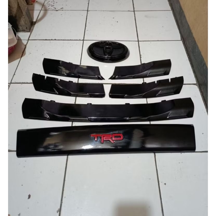 LIST GRILL FORTUNER VRZ TRD 2018