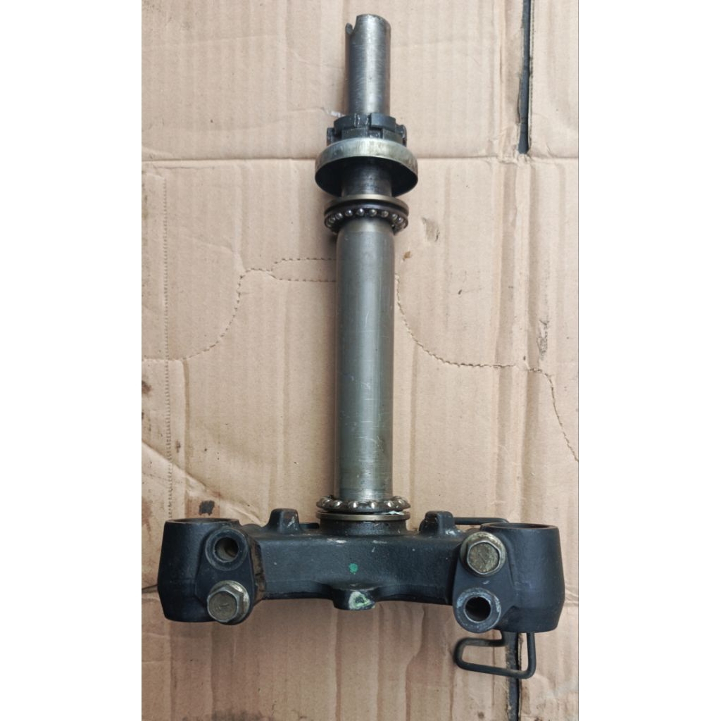 T segitiga  shock depan YAMAHA LEXAM JUPITER Z1 original cabutan