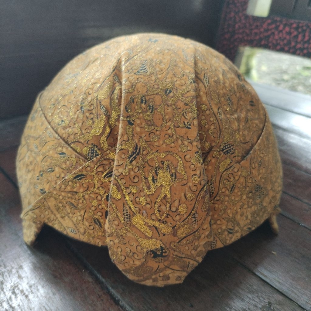 Blangkon prada jogja warna gold