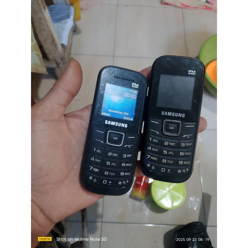 Samsung E1205