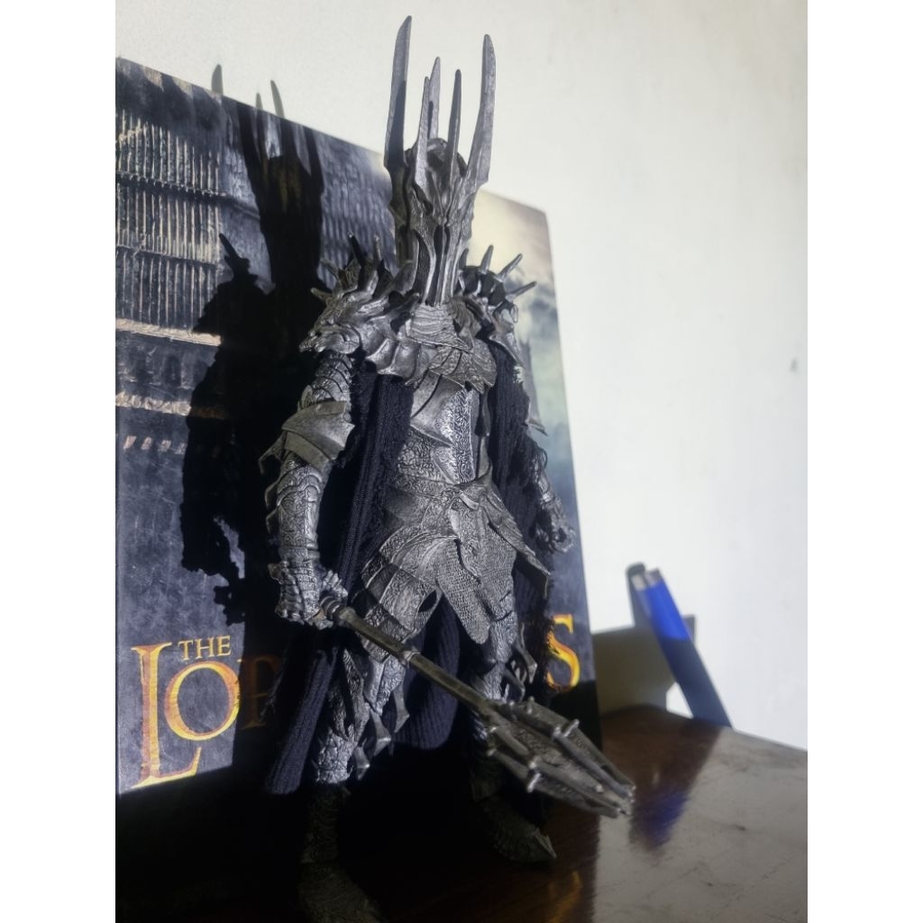Dark Lord Sauron Action Figure by Toybiz NECA