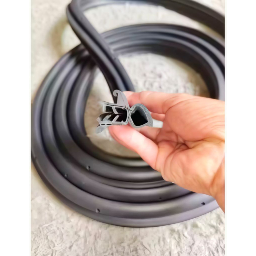 karet pintu bagasi mobil brio jazz original