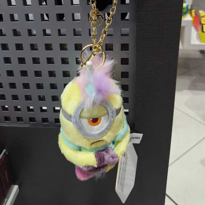 Gramedia Pakuwon : BNS SERIES HUARONG MINIONS UNICORN SERIES STUART PENDANT