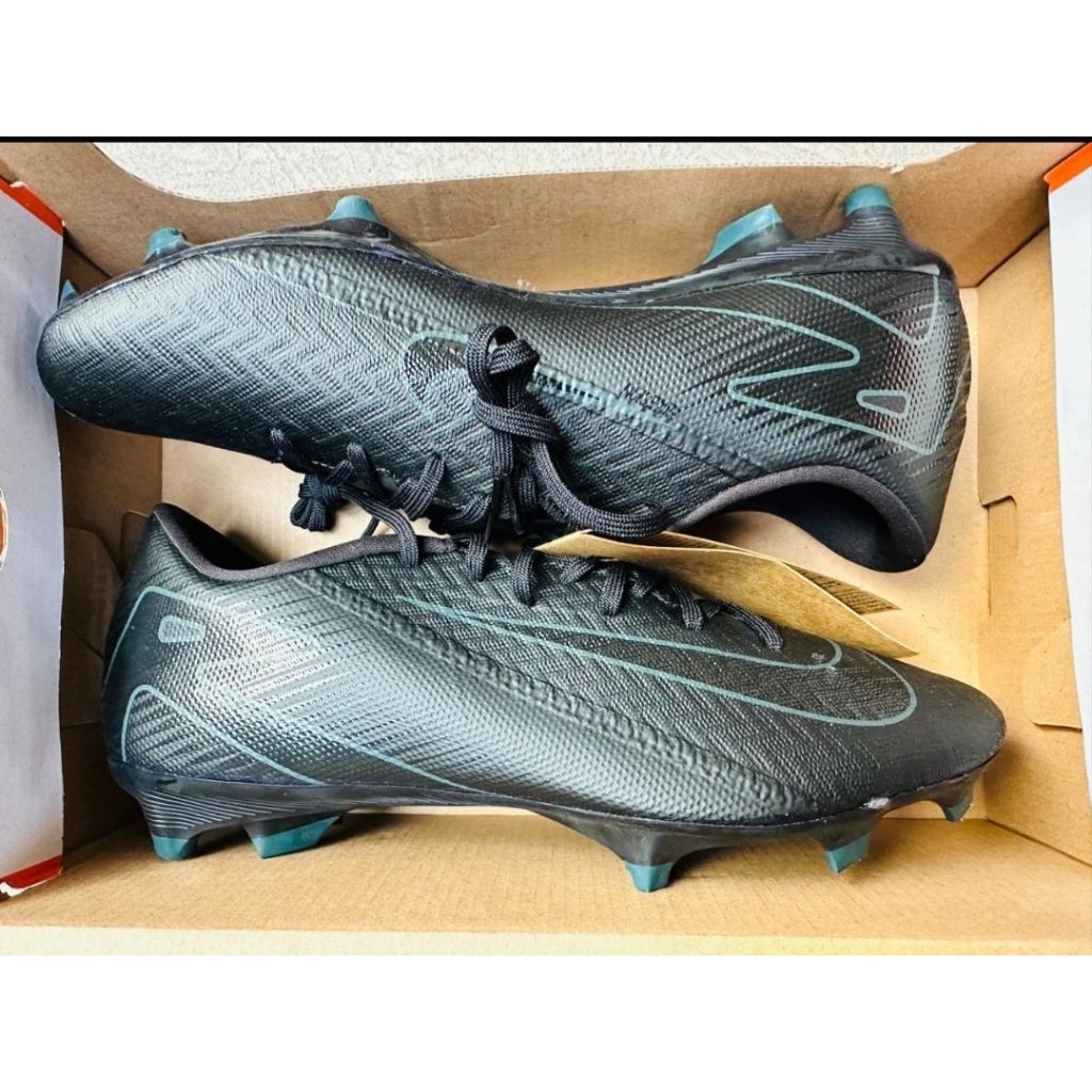 sepatu sepakbola NIKE VAPOR 16 ACCADEMY