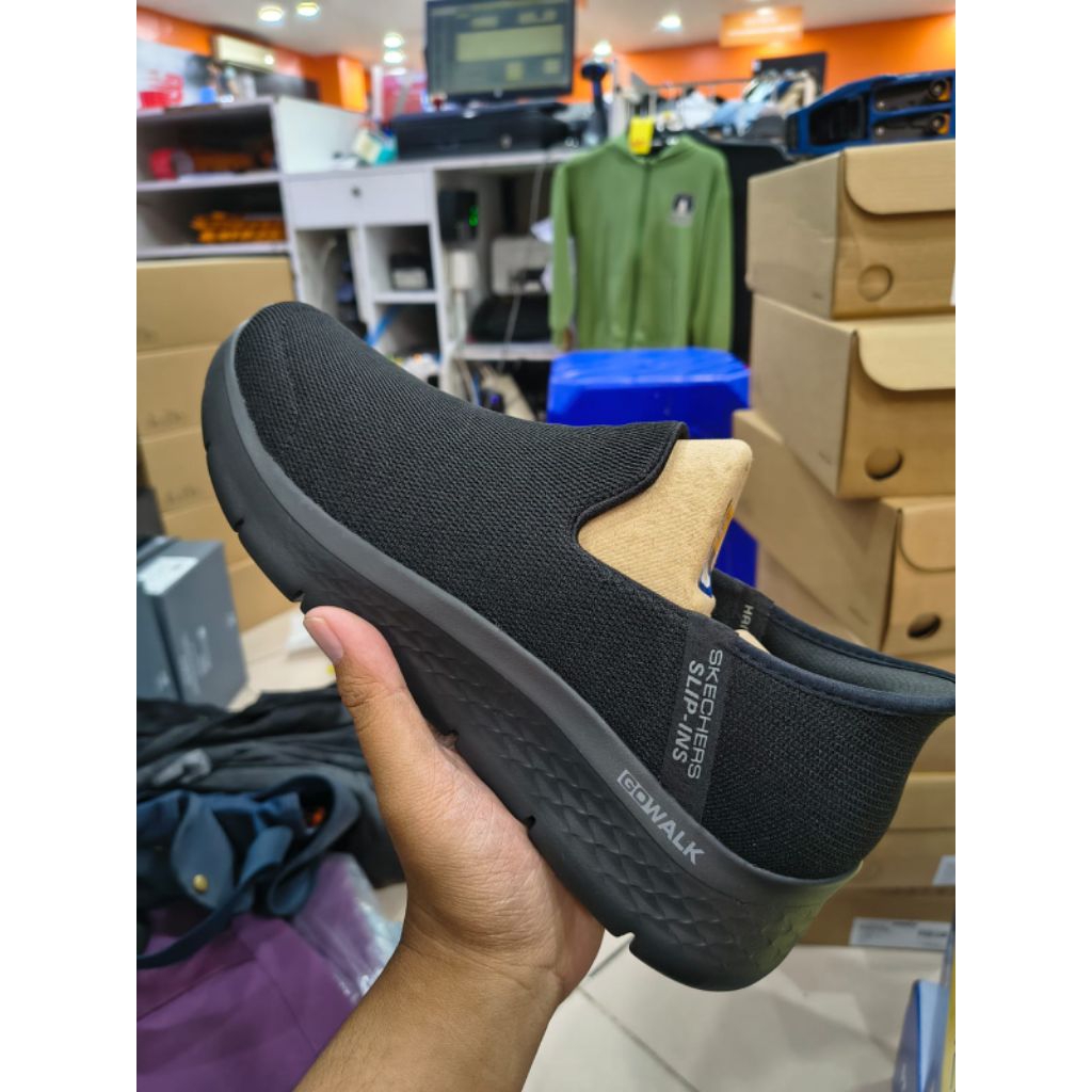 sepatu slip on skechers fullblack men