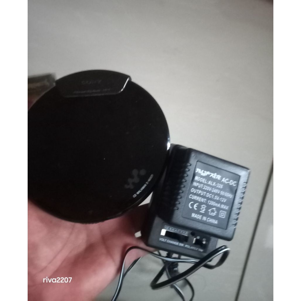 discman sony - D-NE820 - CD WALKMAN SONY + ADAPTOR UNIVERSAL