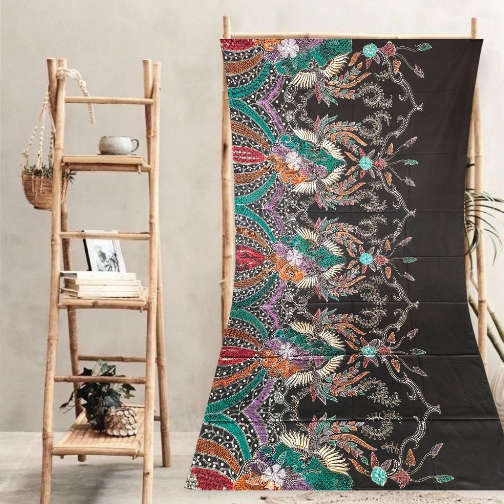 Kain Batik Tulis Madura Warna Hitam