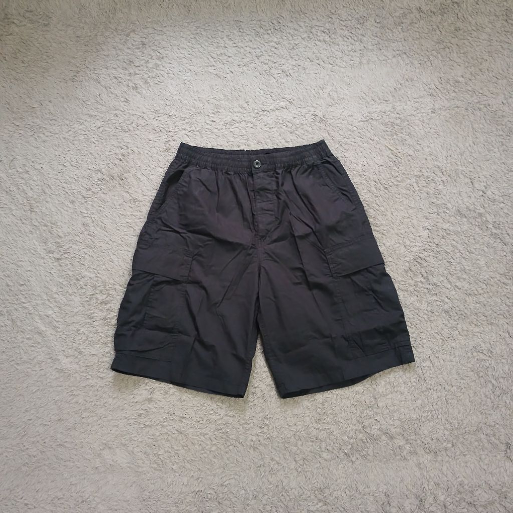 Celana Pendek Cargo GU by Uniqlo Black