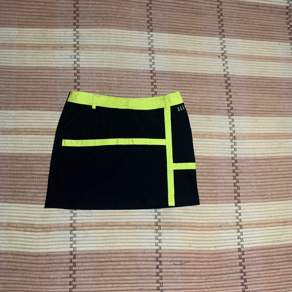 Rok Golf Wanita ELLE GOLF SKIRT Celana Pendek wanita Golf Like New Preloved