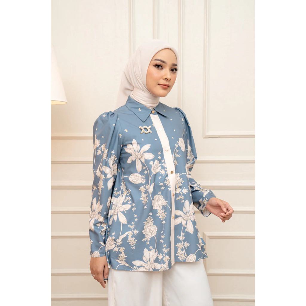 Magnolia Shirt Wearing Klamby with Box