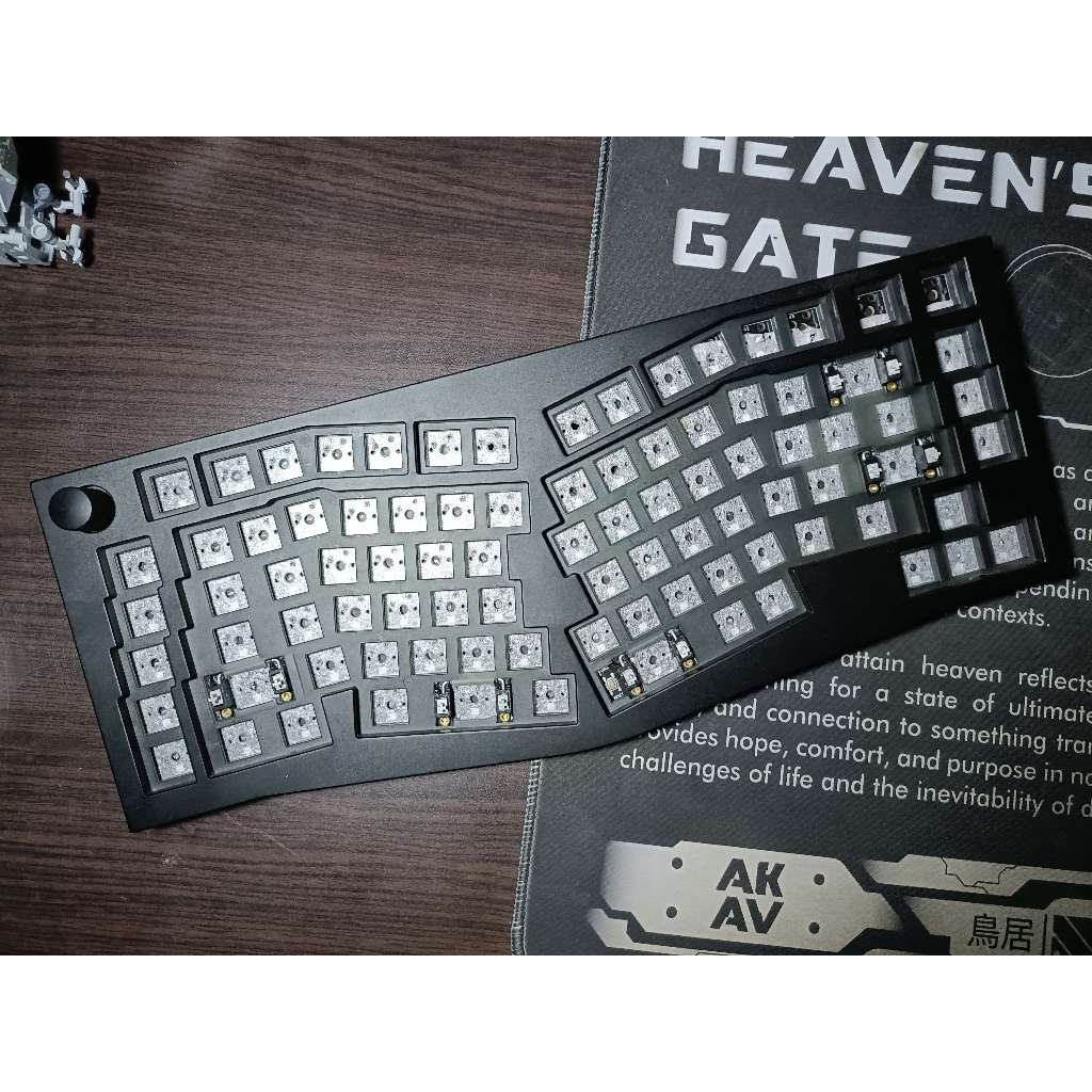 Keychron Q10 Max Aluminium Wireless Mechanical Keyboard Alice Layout 75% Barebone - Black