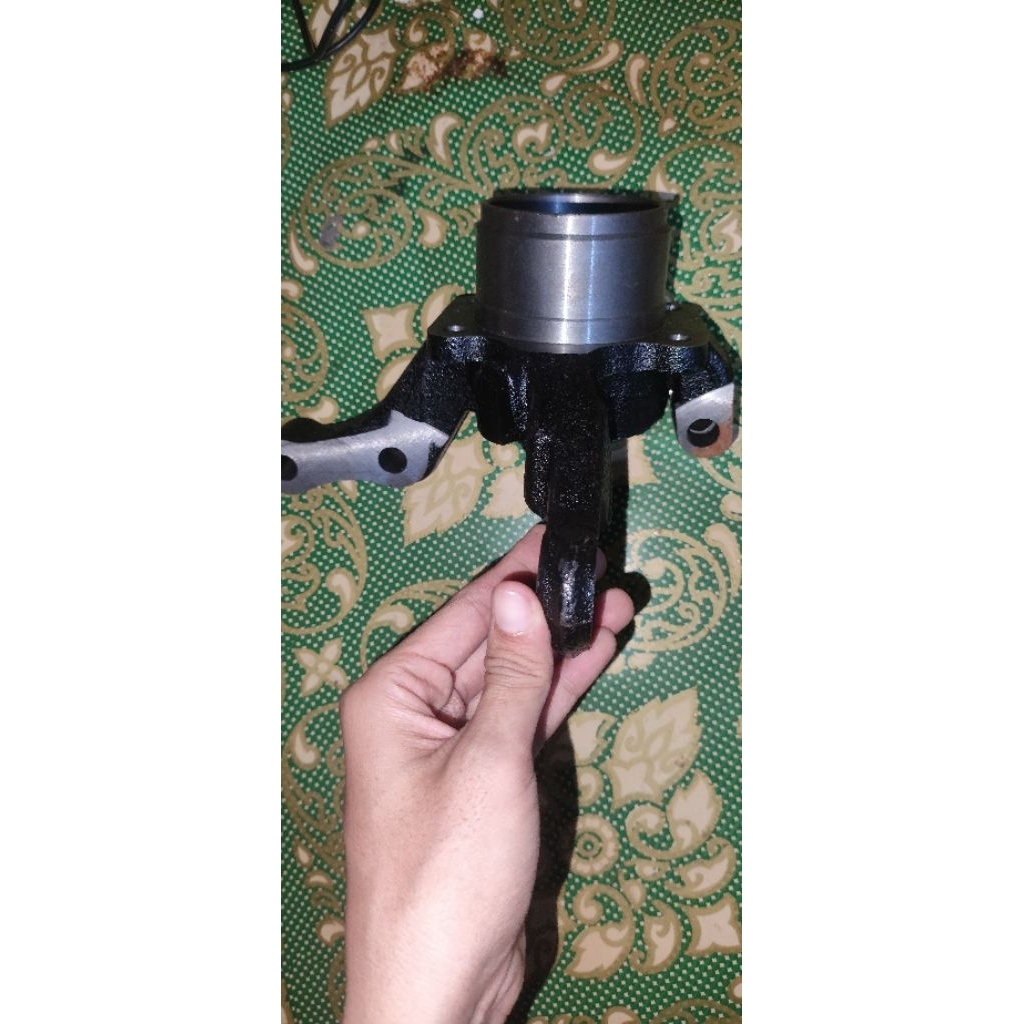 Knuckle arm DAIHATSU CERIA