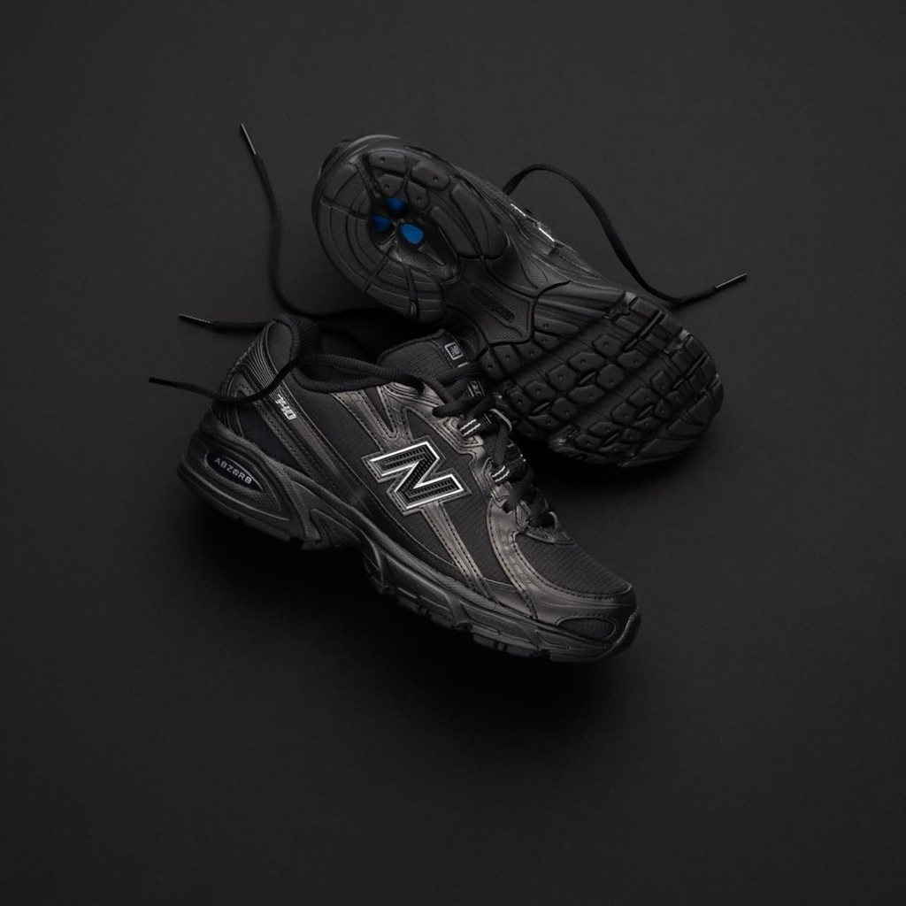 New balance 740 black silver (Resmi NEW BALANCE)