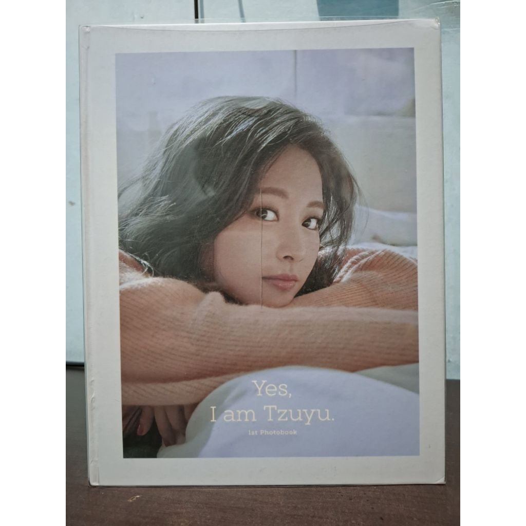 Tzuyu - 1st Photobook [Yes, I am Tzuyu]