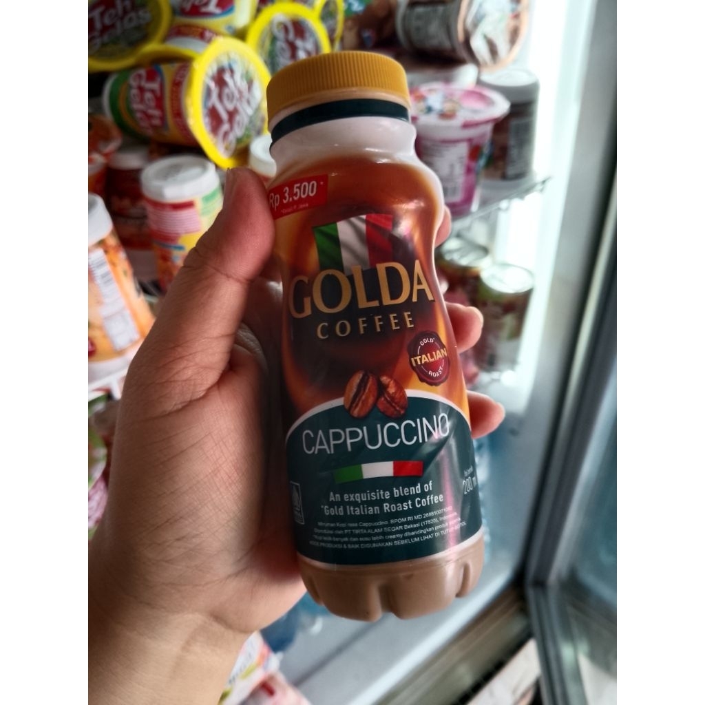 Golda Coffe Cappuccino