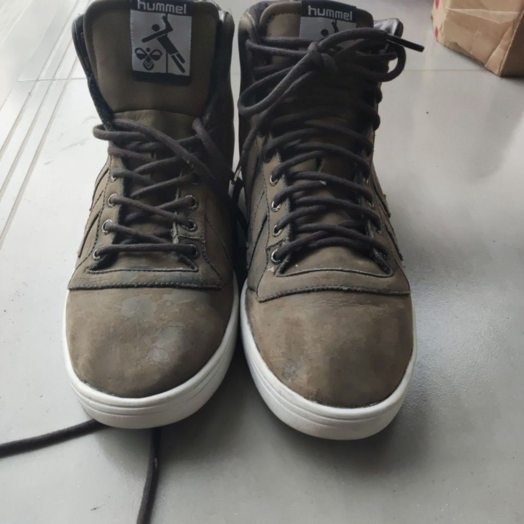 sepatu boots Hummel bekas zise 42 insole 27
