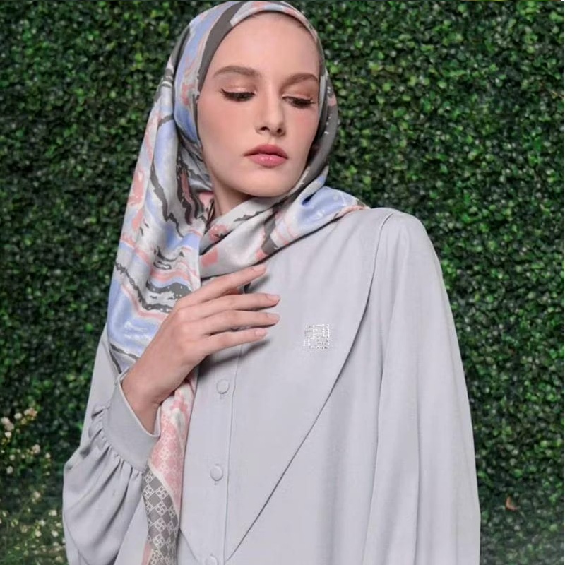 IVAN GUNAWAN PRIVE - Foreverness Scarf Hijab Segi Empat Jilbab ORIGINAL By IVAN GUNAWAN