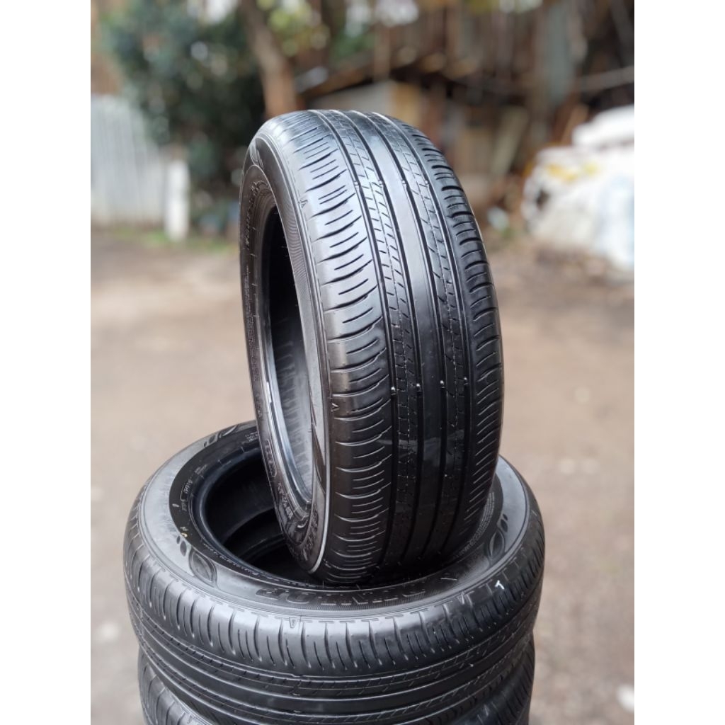 BAN 215/60 R17 DUNLOO ENASAVE NIK2023