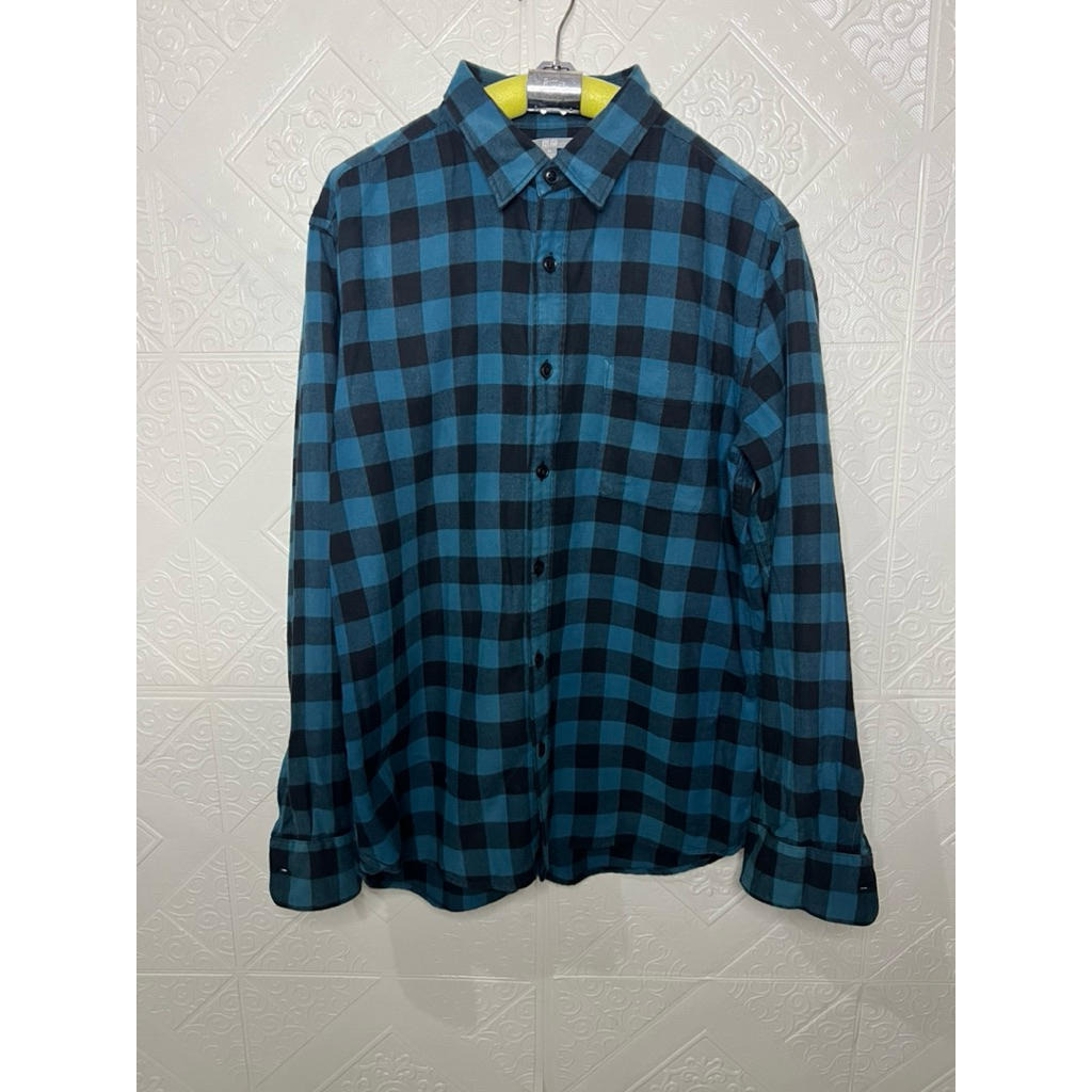 KEMEJA FLANEL UNIQLO SECOND
