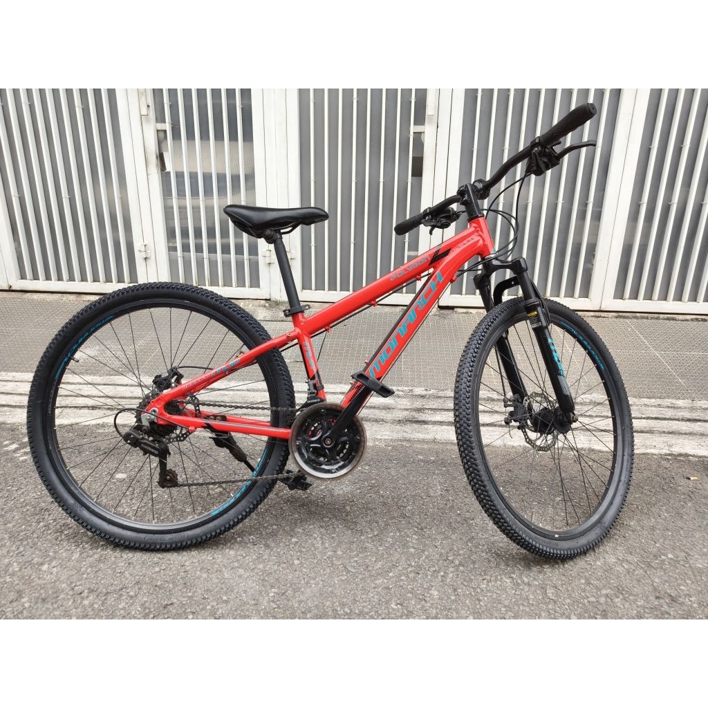 polygon monarch junior2022 ban 26" like new